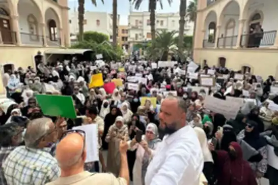 ليبيا.. احتجاجات متزايدة على خلفية أزمة الرواتب