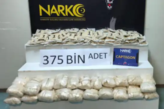 Adana’da 375 bin uyuşturucu hap ele geçirildi: 6 gözaltı
