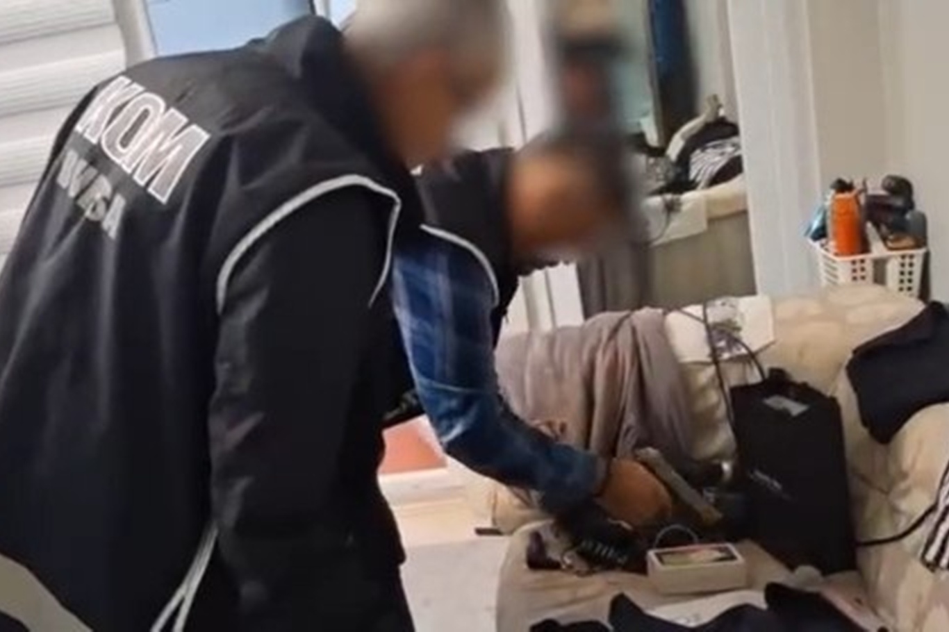 Bursa’da suç örgütleriyle bağlantılı şüphelilere operasyon