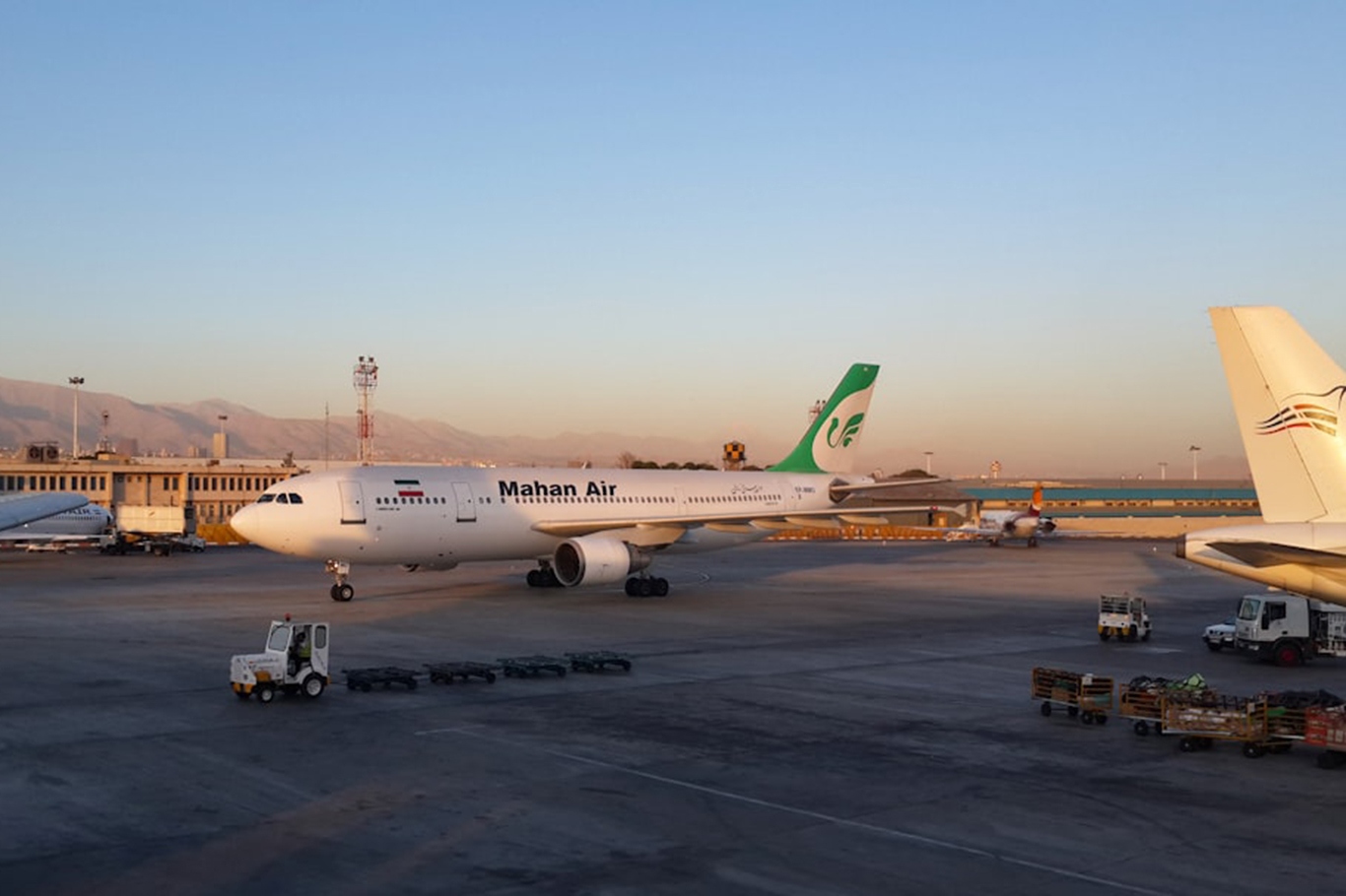 US announces sweeping sanctions targeting Iranian airlines
