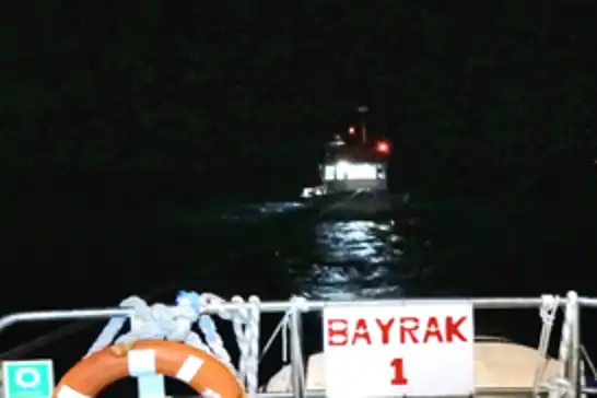 İstanbul Beykoz açıklarında makine arızası yapan tekne kurtarıldı
