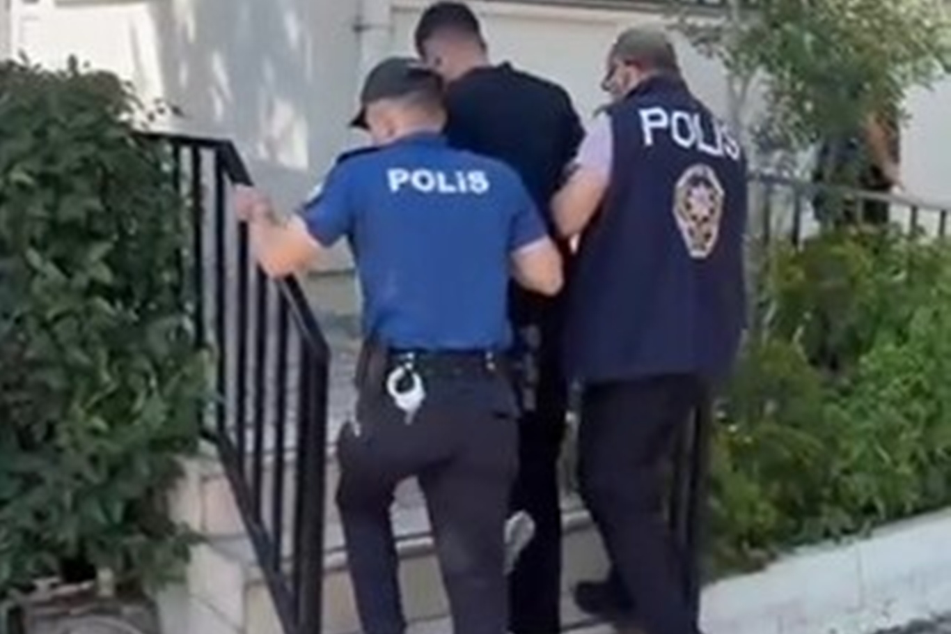 Bursa’da aranan 3 hükümlü yakalandı