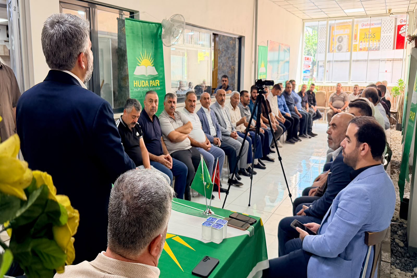 HÜDA PAR Milletvekili Dinç, Bismil’de vatandaşların sorun ve taleplerini dinledi