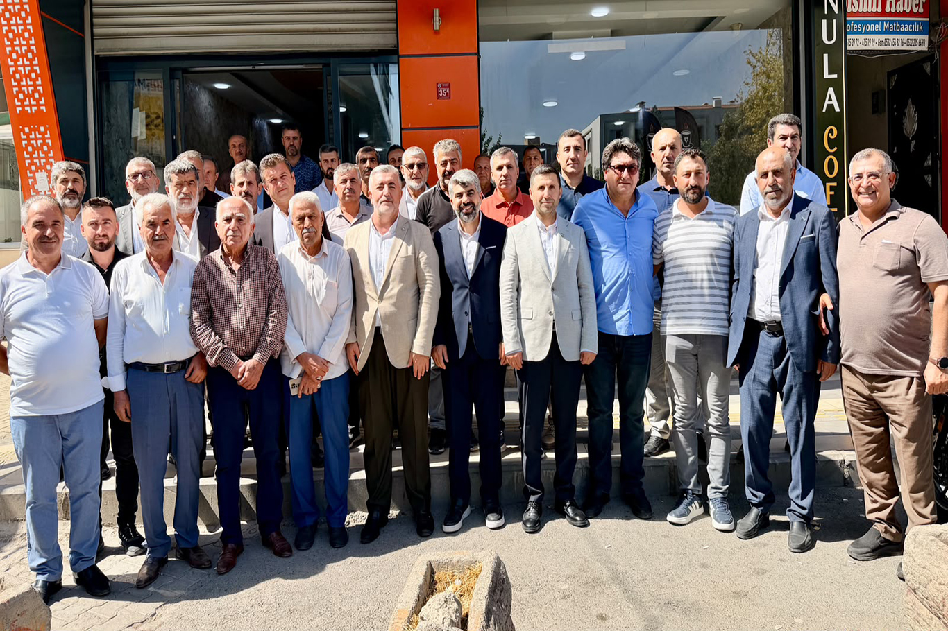 HÜDA PAR Milletvekili Dinç, Bismil’de vatandaşların sorun ve taleplerini dinledi