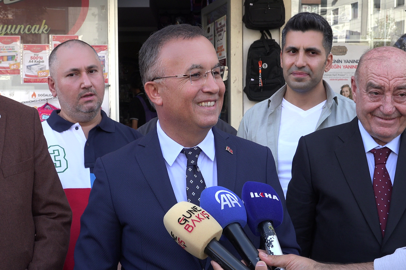 Vali Çeber: Kırtasiye kart ile öğrencilerin ihtiyaçları karşılanacak
