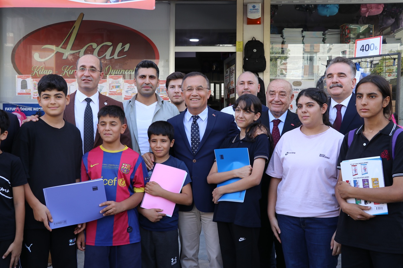 Vali Çeber: Kırtasiye kart ile öğrencilerin ihtiyaçları karşılanacak