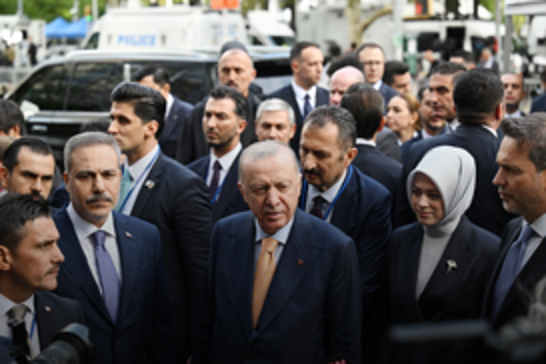 Cumhurbaşkanı Erdoğan, KİK toplantısının ardından gazetecilerin sorularını yanıtladı