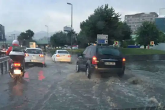 İstanbul için kuvvetli yağış ve sel uyarısı