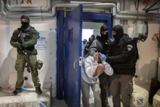Gazan detainees injured in raid at Negev Prison, Palestinian office says