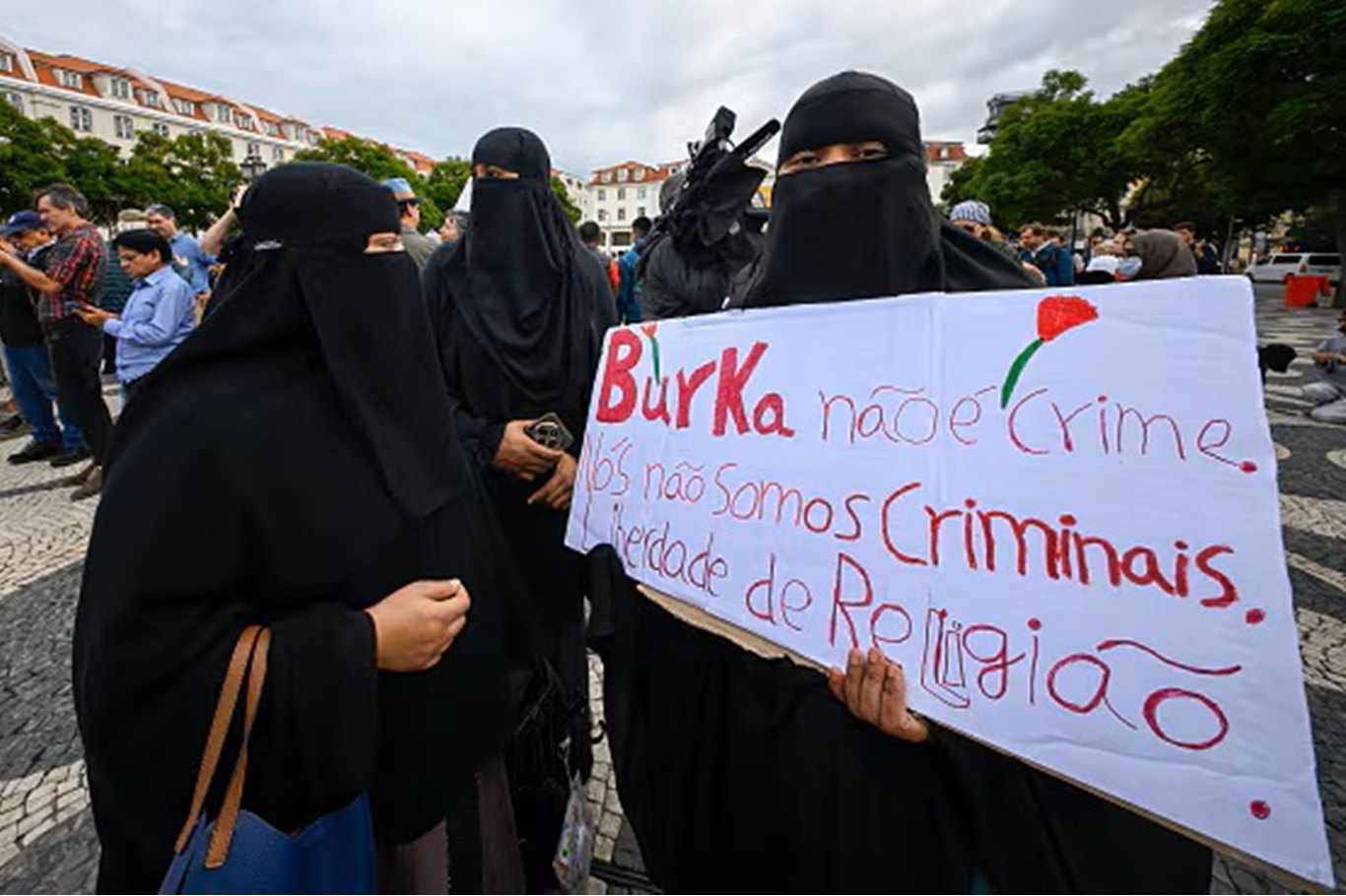 Portugal enforces public face-covering ban targeting Muslim women