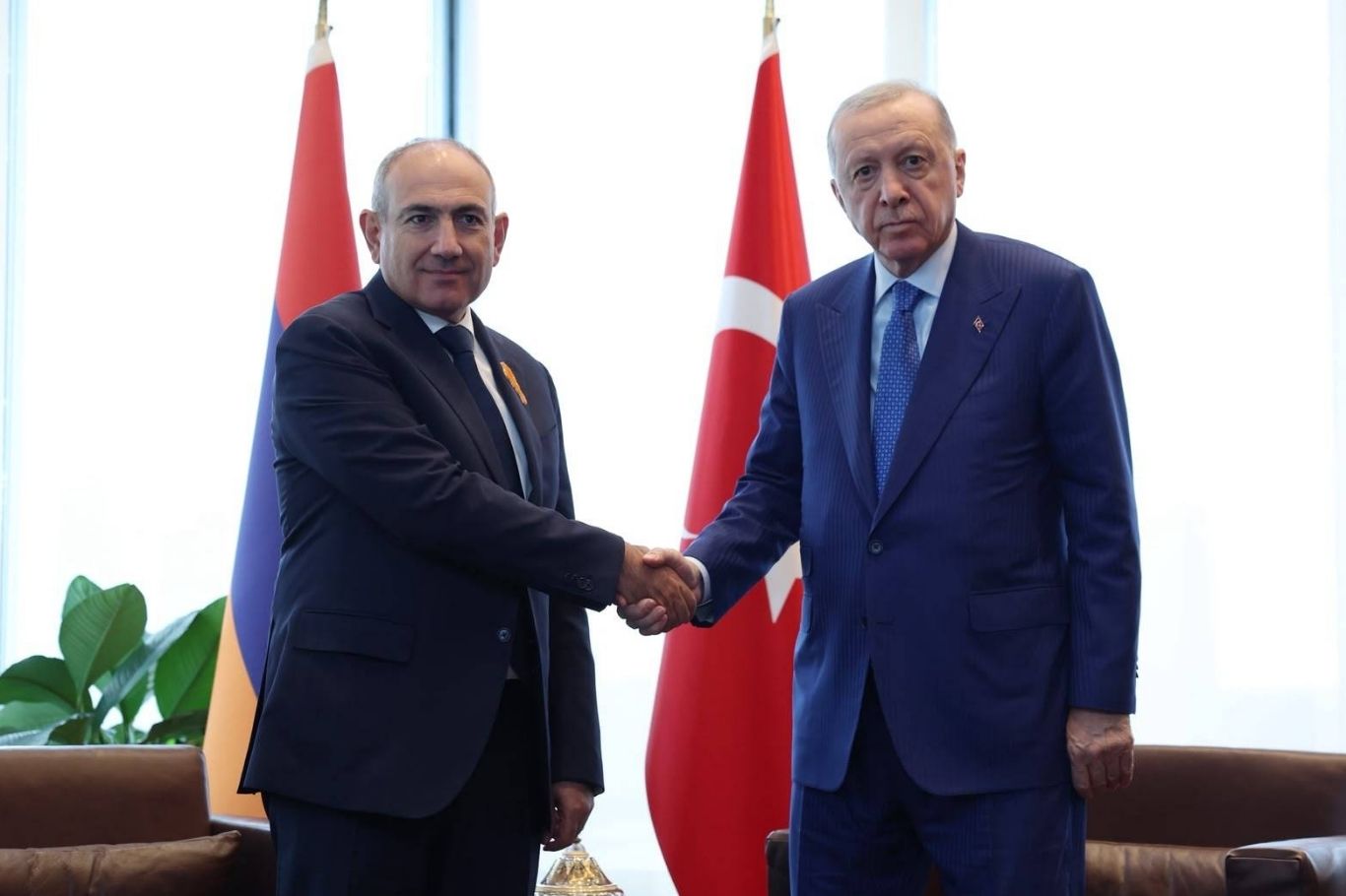 Erdoğan, Pashinyan discuss Türkiye-Armenia normalization in New York