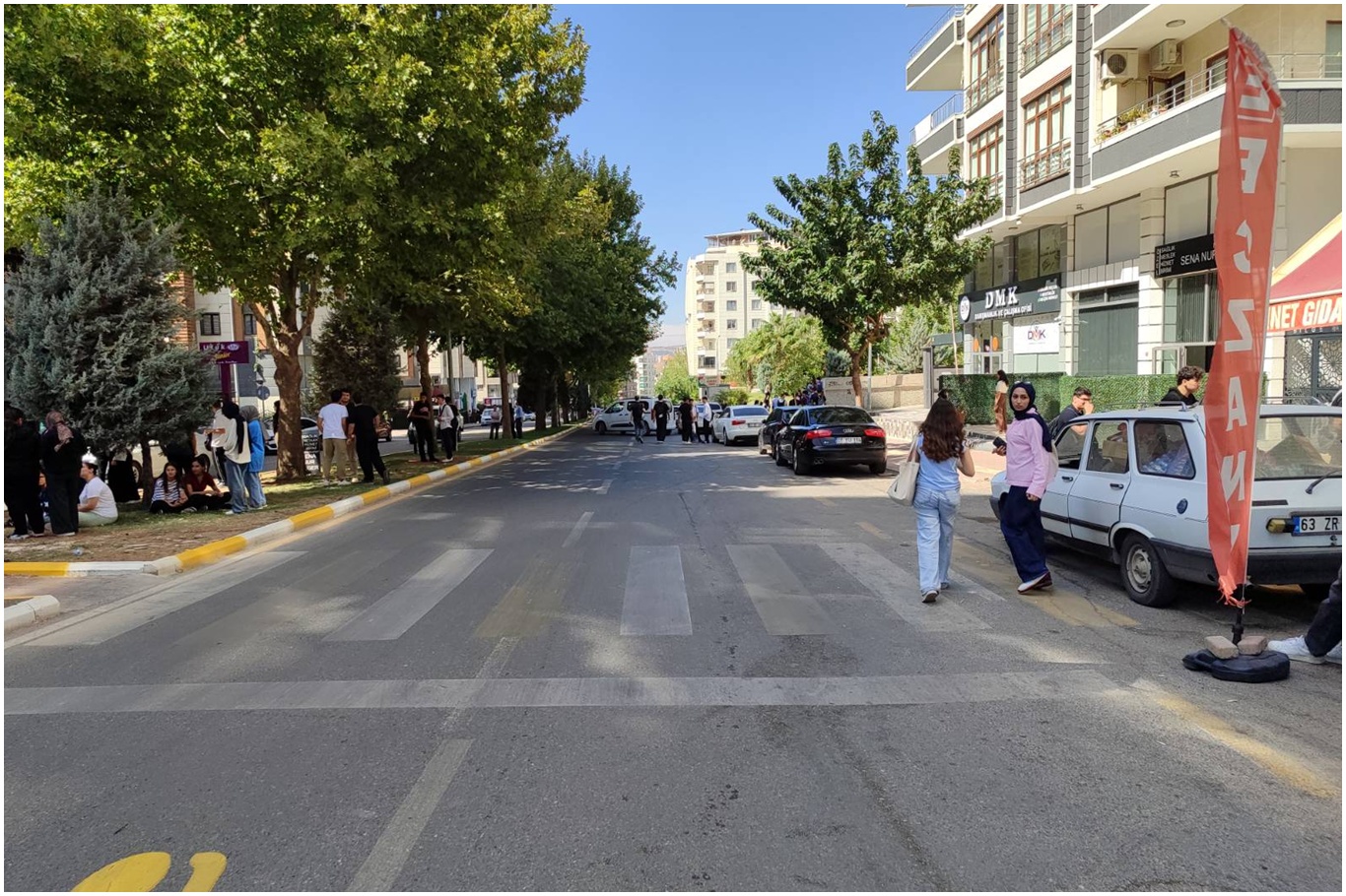 Şanlıurfa'da deprem tedirginliği: Vatandaşlar açık alanlara çıktı