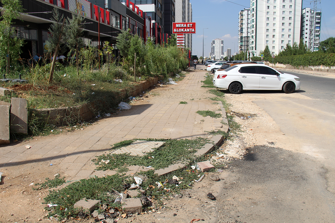 Diyarbakır'ın en gözde semtinde bitmeyen çile: Toz, karanlık ve kaza