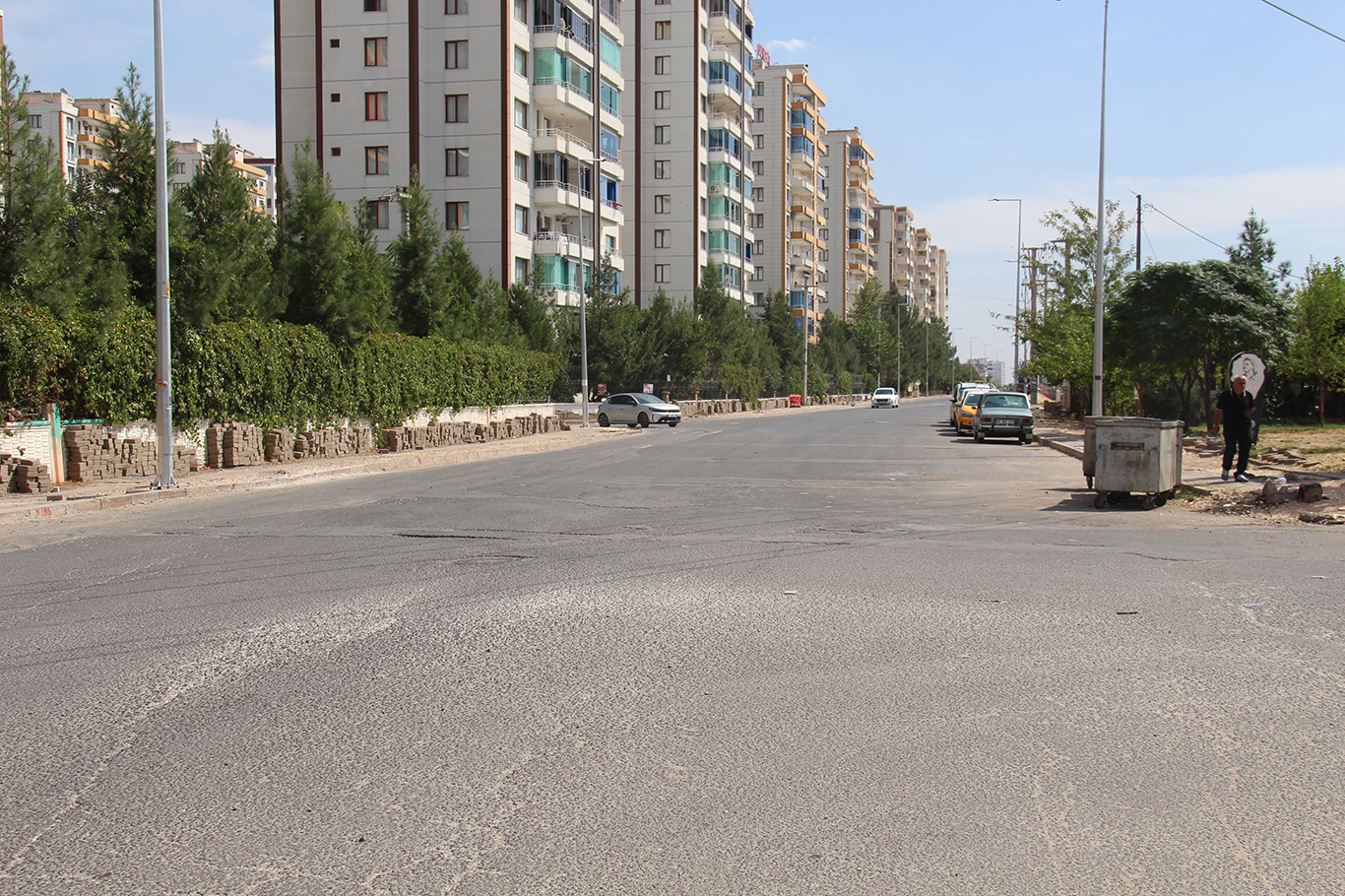Diyarbakır'ın en gözde semtinde bitmeyen çile: Toz, karanlık ve kaza
