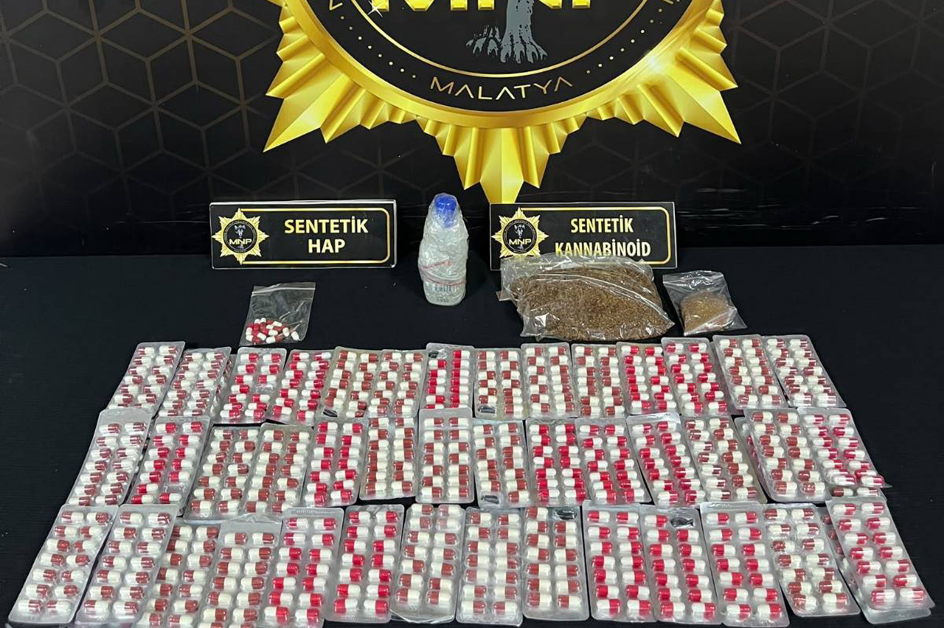 Malatya'da sokak satıcılarına operasyon: 2 tutuklama