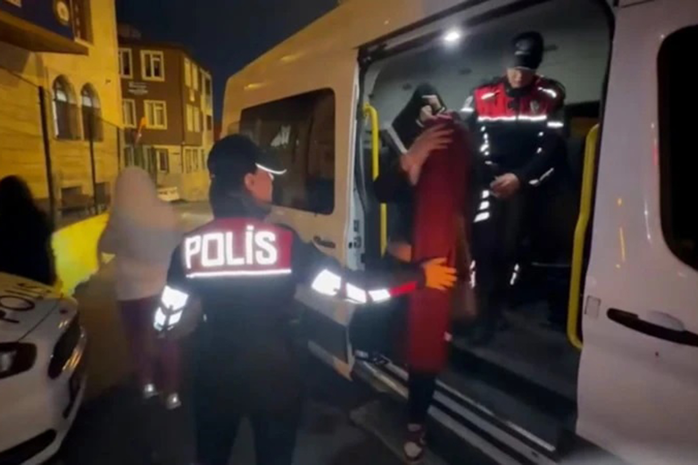 İstanbul'da iki otel mühürlendi: Çok sayıda işletmeye cezai işlem yapıldı