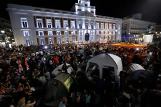 Konut krizi protestocuları Madrid'de çadır kampı kurdu