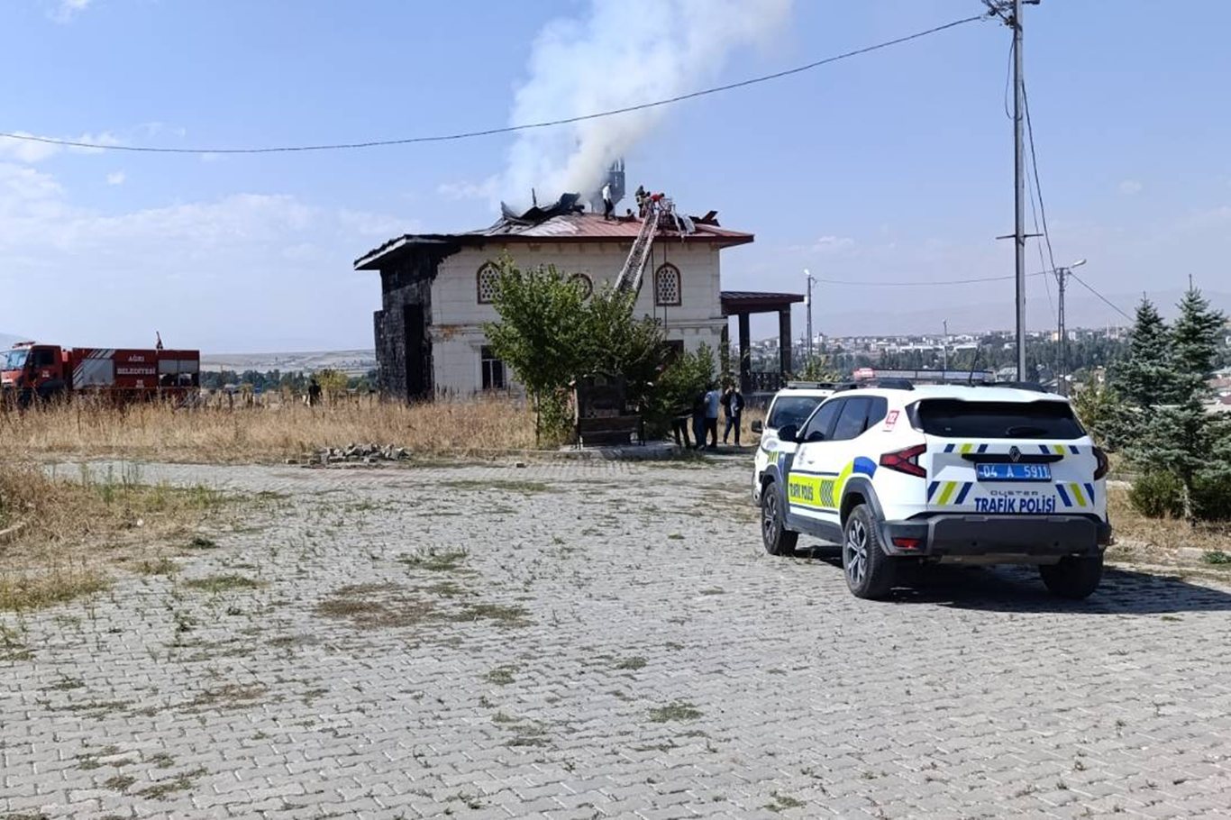 Ağrı'da cami yangını