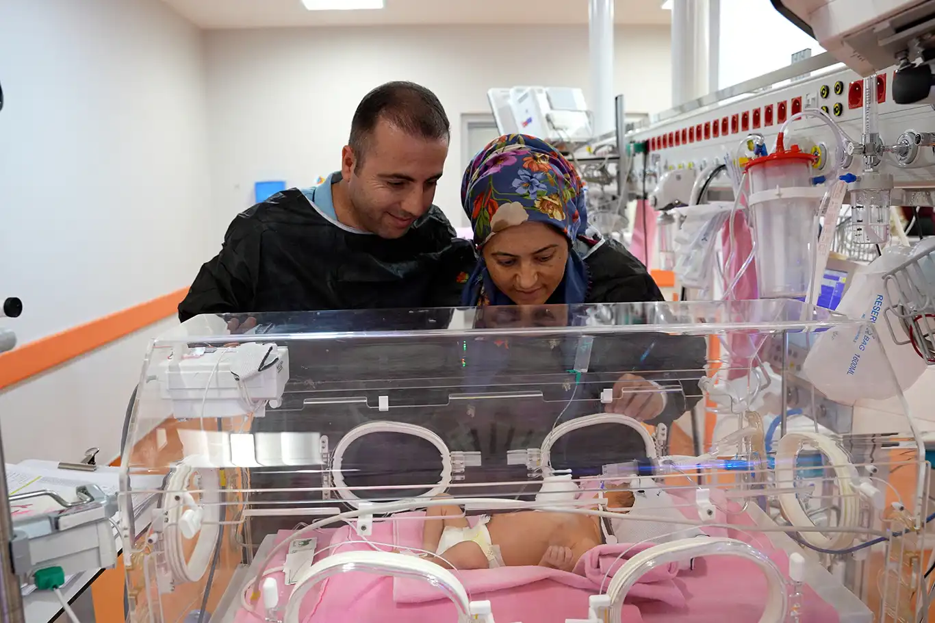 MEAH'ın Tüp Bebek Ünitesi'nin ilk bebekleri dünyaya geldi