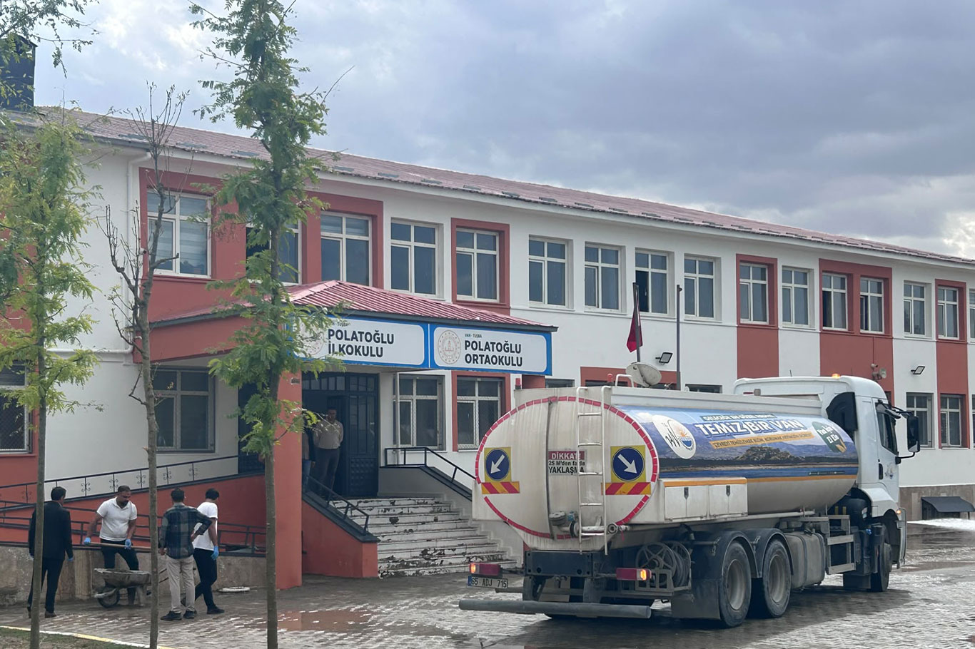 Eğitim-Bir-Sen Van Şube Başkanı Uca’dan ailelere silah uyarısı!