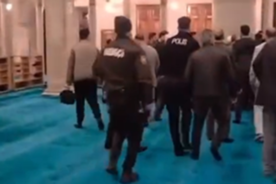 Eyüpsultan Camii’nde silahlı kavga: 2 gözaltı