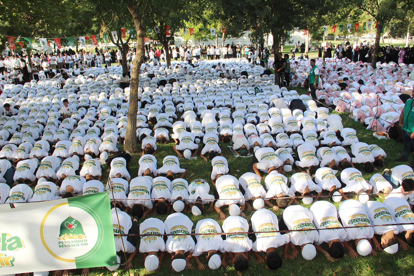 Peygamber Sevdalıları: Hedefimiz, namaz kılan bir nesil yetiştirmek