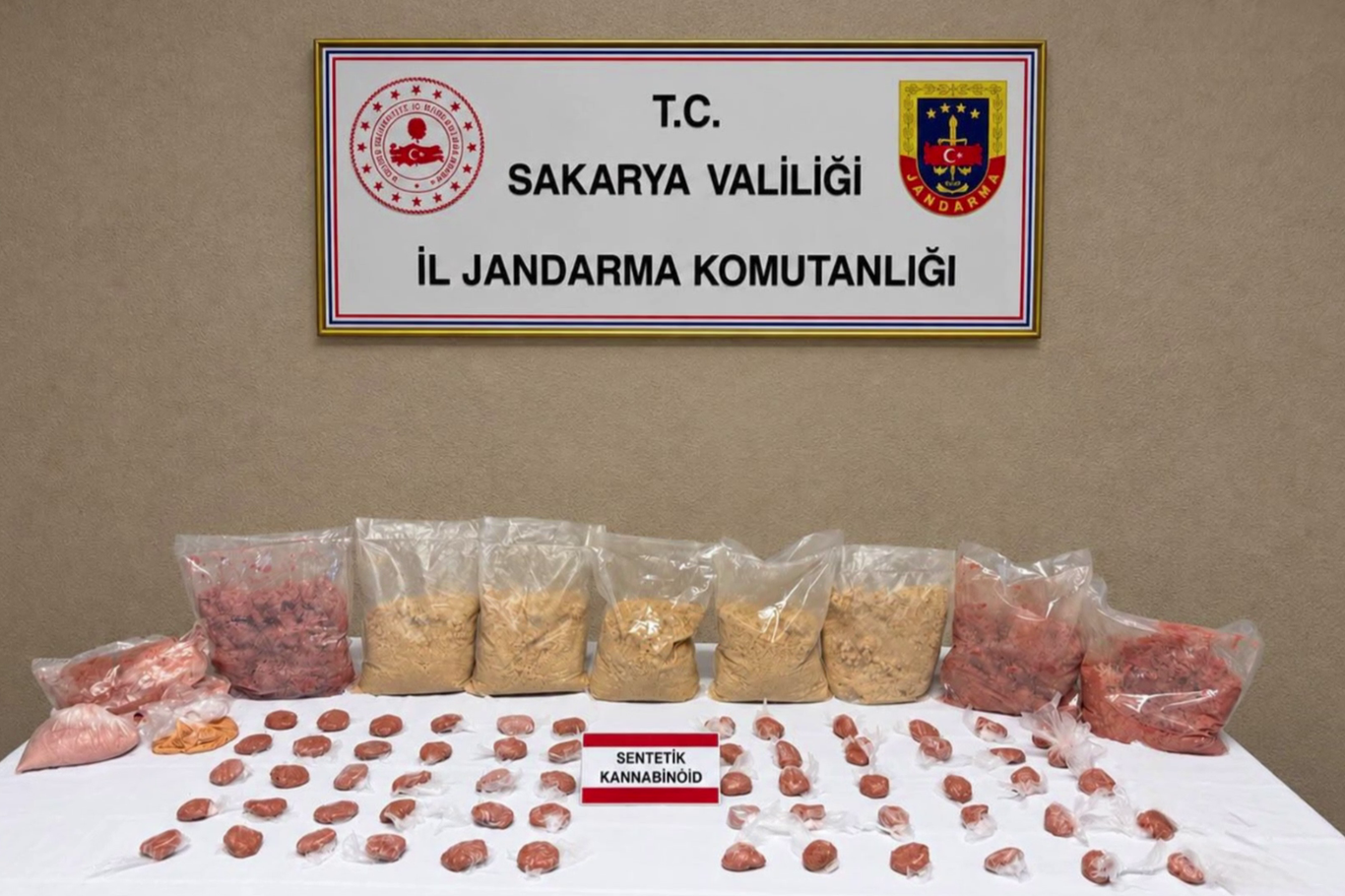 35 ilde uyuşturucu operasyonu: 264 şüpheli gözaltına alındı