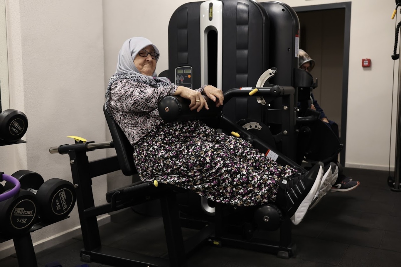 Parkinson hastası 82 yaşındaki kadın sporla şifa buldu