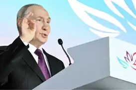پوتین: شانسی برای مذاکرات صلح آمیز درباره اوکراین وجود دارد