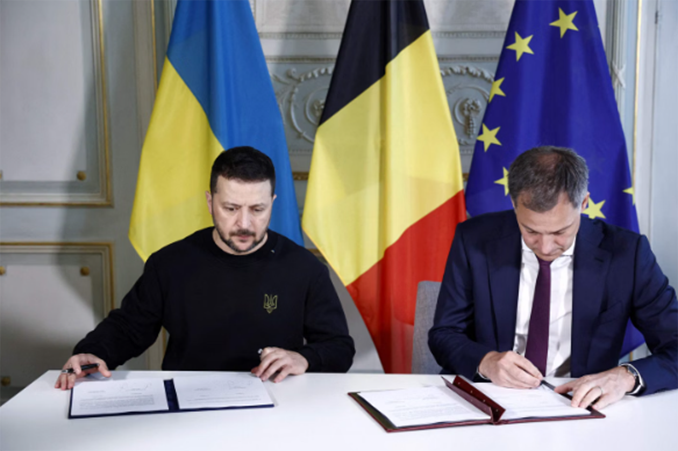 Belgium to transfer three F-16 fighter jets to Ukraine by year-end, Zelensky says
