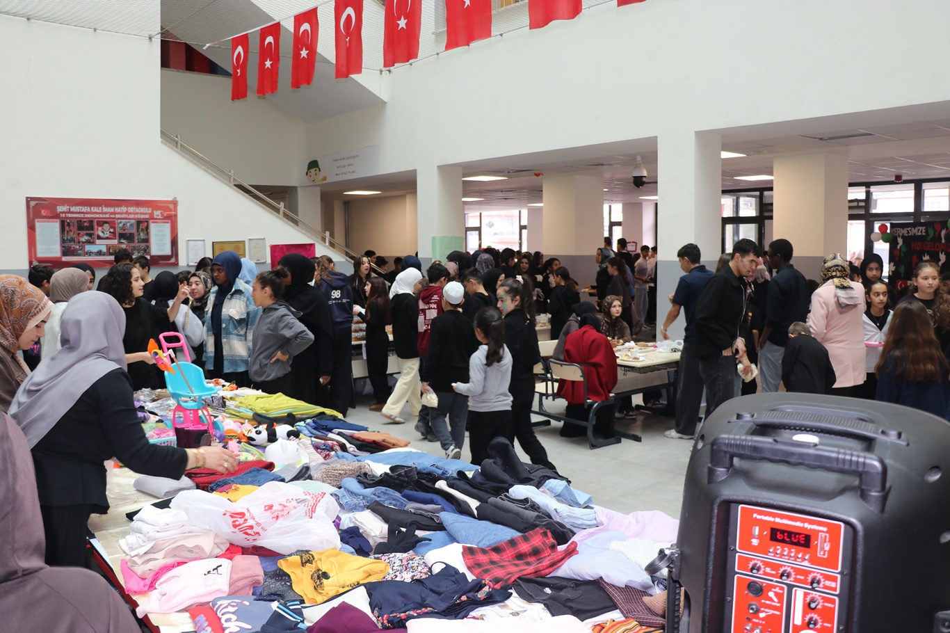 Ankara'da Gazze için öğretmen, öğrenci ve veliler seferber oldu