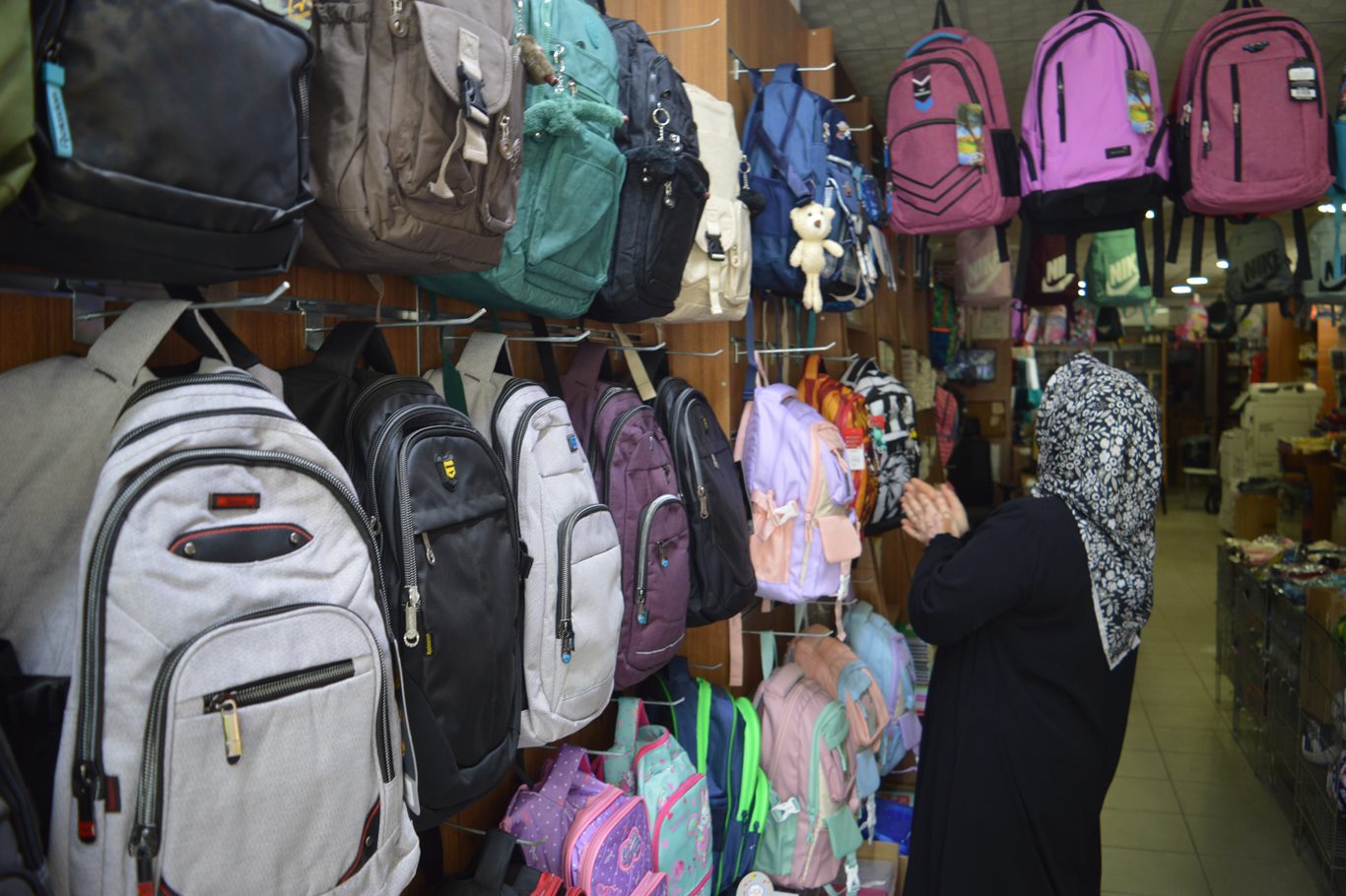 Yeni eğitim-öğretim yılı öncesinde kırtasiye alışverişlerinde hareketlilik: Ailelere fiyat araştırması uyarısı