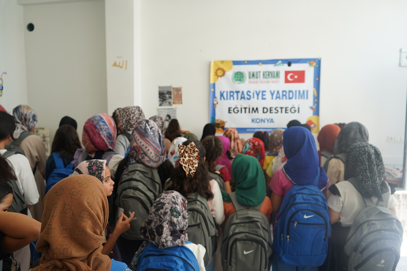 Konya Umut Kervanı’ndan yetim ve muhtaç ailelerin çocuklarına eğitim desteği