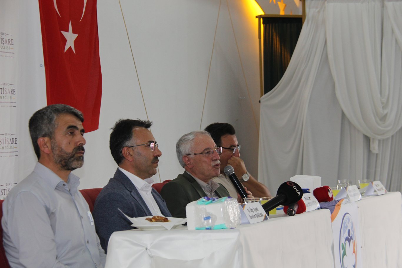 Aile, Bağımlılık ve Değerler Eğitimi” Çalıştayı