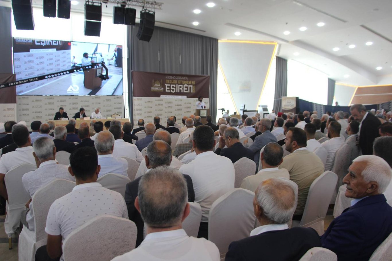 Prof. Dr. Atlı, madde bağımlığının sebep ve çözüm önerilerini anlattı