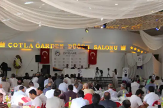 Prof. Dr. Yaşaroğlu: Aileyi ayakta tutmak için hepimizin sorumluluk alması gerekiyor