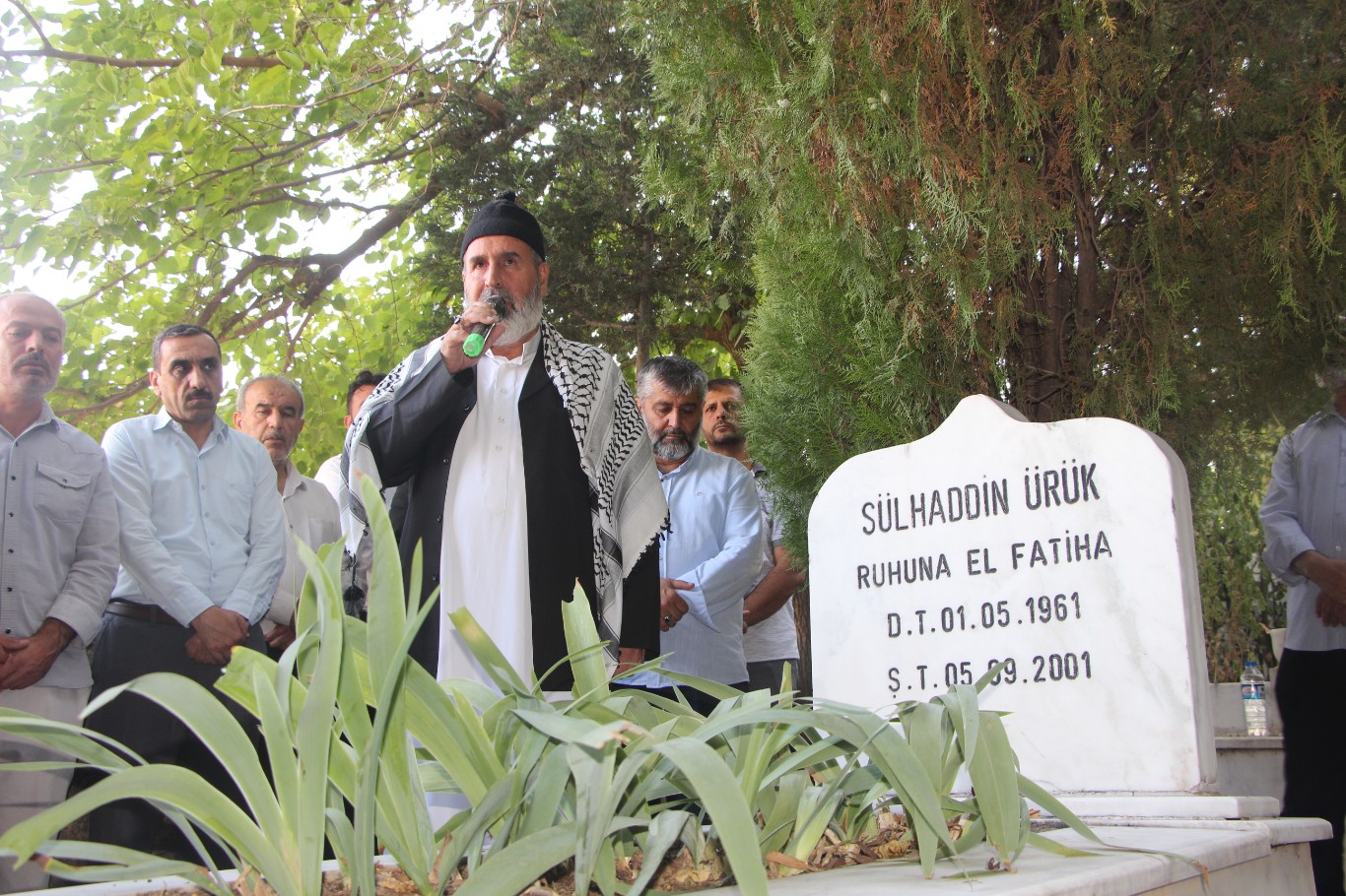 Selahaddin Ürük şehadetinin 25’inci yılında kabri başında anıldı