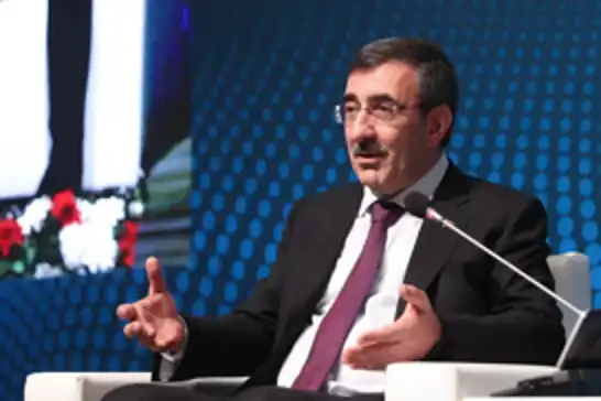 Cumhurbaşkanı Yardımcısı Yılmaz, Türkiye ekonomisinin üç yıllık yol haritasını açıkladı