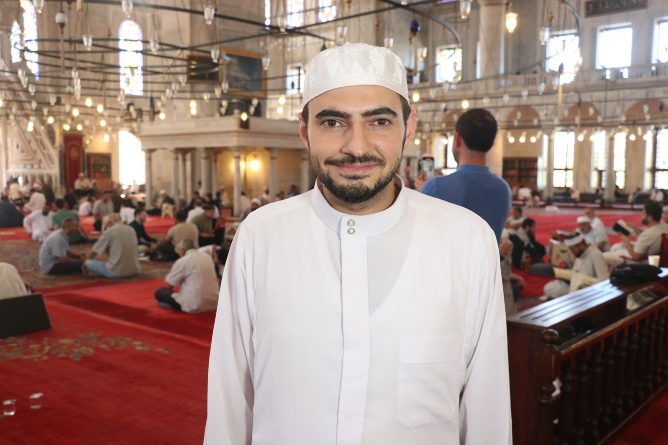 "Kur'an-ı Kerim'i Tek Oturumda Ezbere Okuma Yarışması" Fatih Camii'nde gerçekleşti
