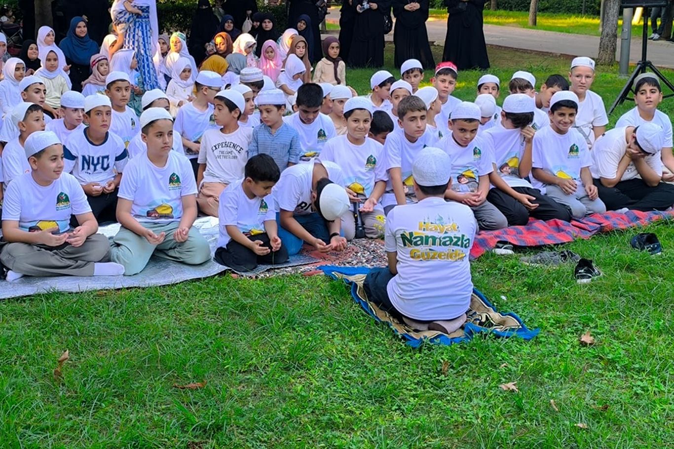 Tarsus'ta "Hayat Namazla Güzeldir" programı düzenlendi