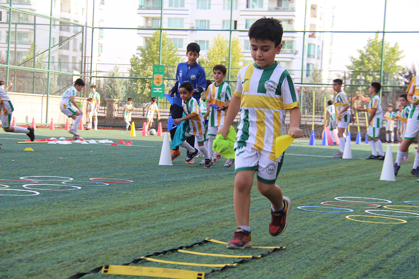 Diyarbakır 639 Spor Kulübü yaz okulunda 250’den fazla sporcuya ulaştı