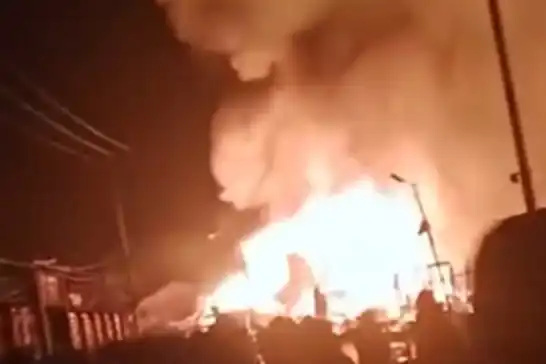 11 killed, including six children, in Indonesia market fire