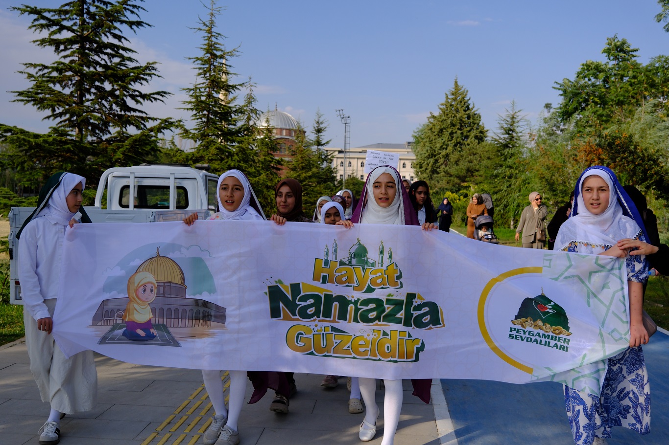 Van’da “Hayat Namazla Güzeldir” coşkusu!