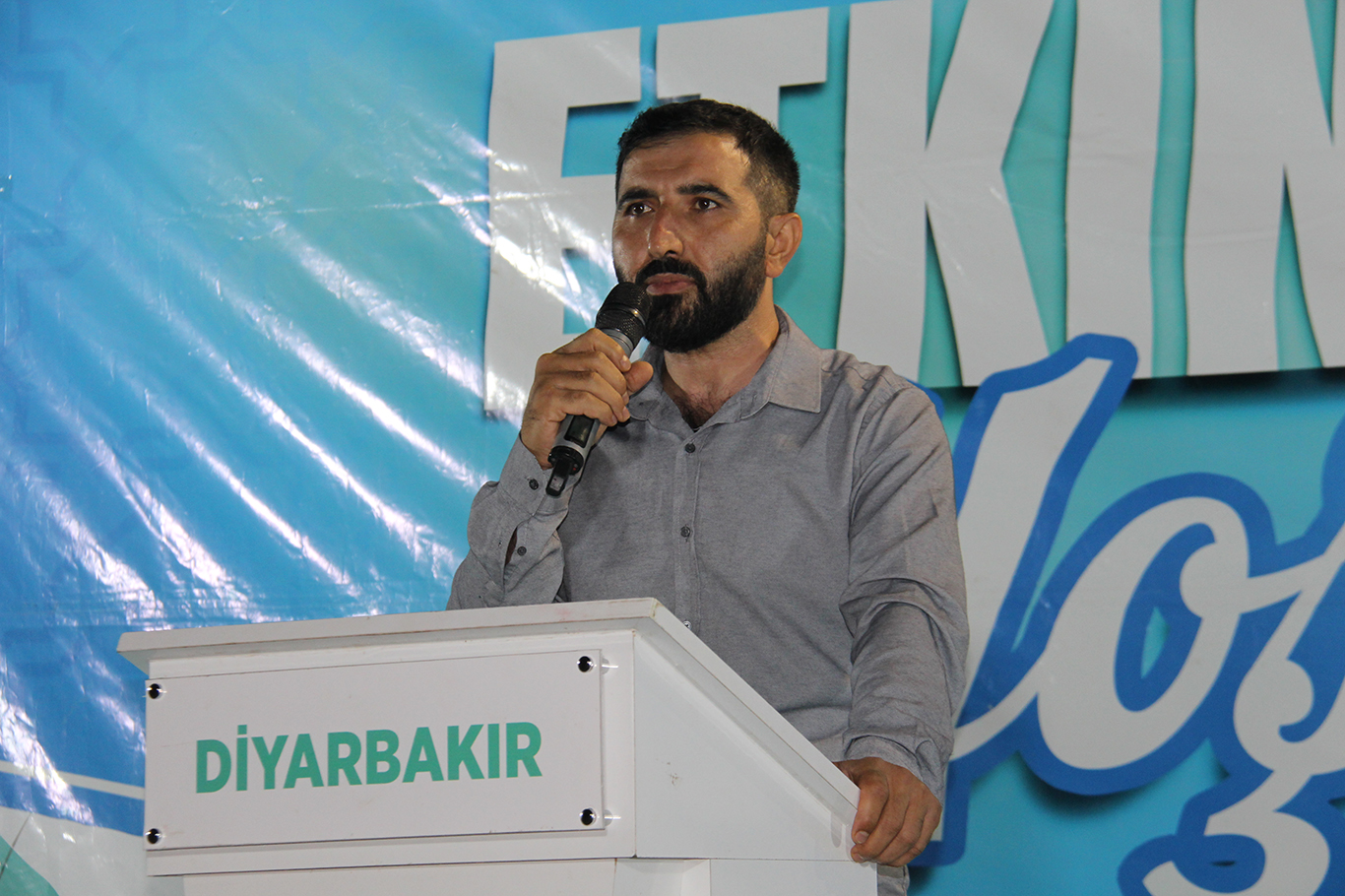 بزووتنەوەی بانگەوازی و گەنجایەتی لە دیاربەکر بەرنامەیەک ڕێکخست