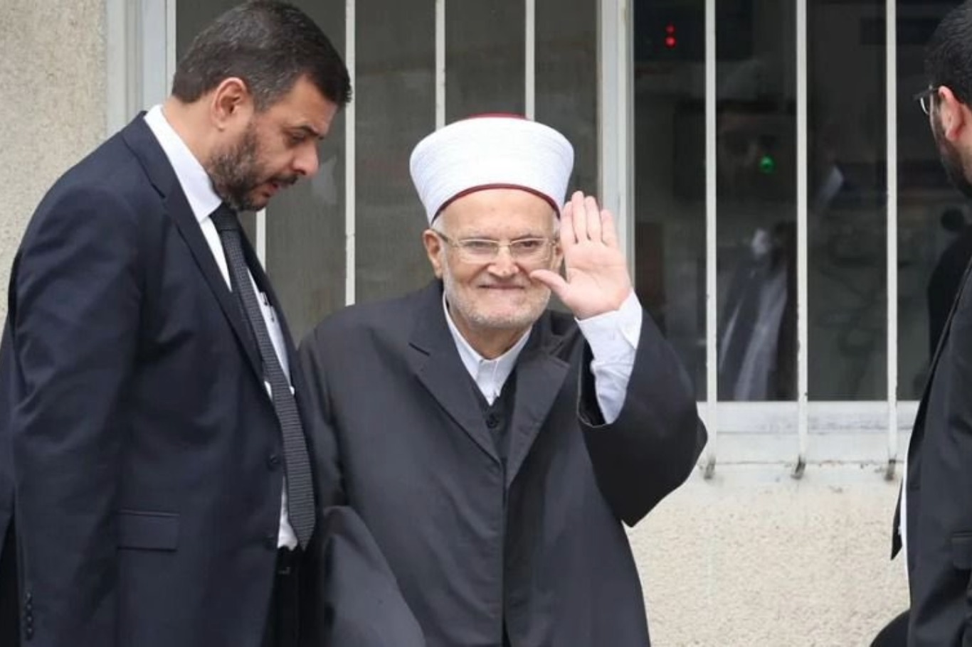 الاحتلال الصهيوني يستأنف محاكمة خطيب الأقصى