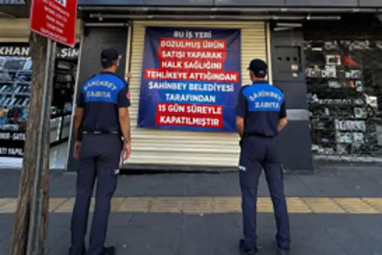 Gaziantep'te bozuk ürün satan döner işletmesi 15 gün kapatıldı