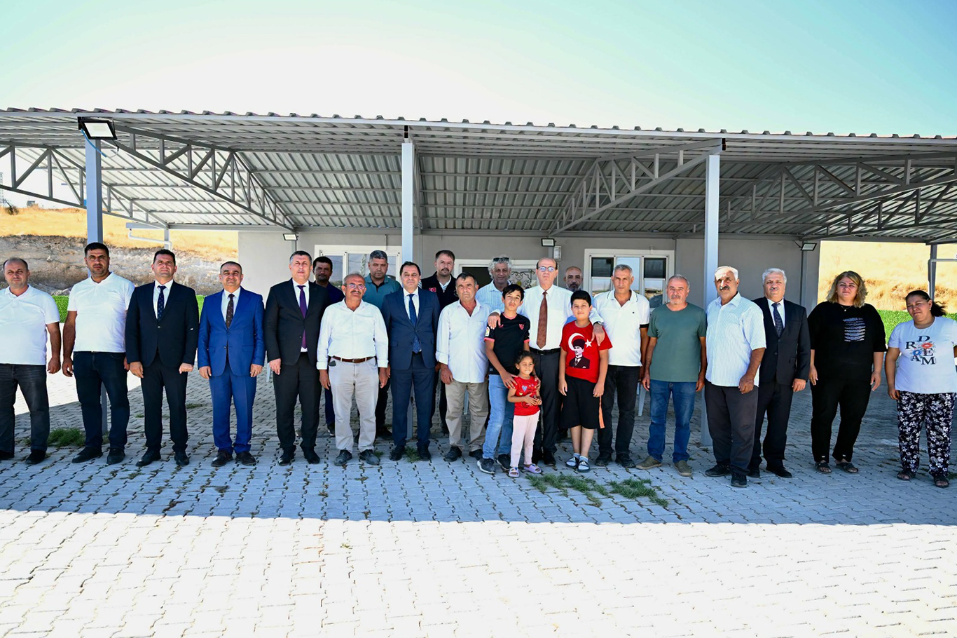 Çayırköy Kültür Merkezindeki yenileme çalışmalarını devam ediyor