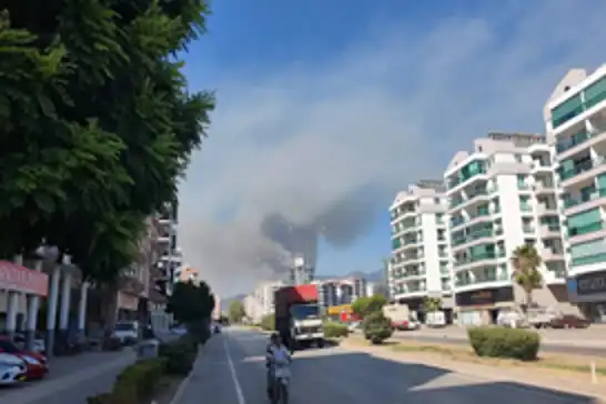 Wildfires force hundreds to evacuate their homes in southern Türkiye
