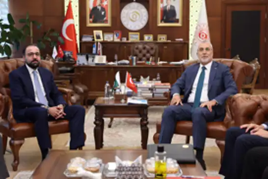 Türkiye ve Pakistan arasında iş birliği görüşüldü