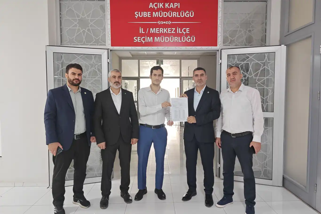 HÜDA PAR Bingöl İl Başkanı Butaku mazbatasını alarak göreve başladı